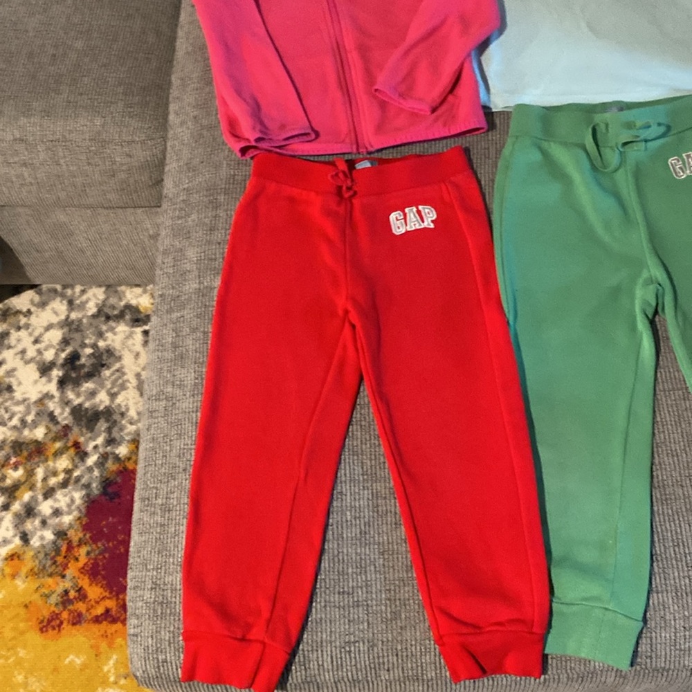 Clothes Bundle ♥️ - Picture 5 of 10